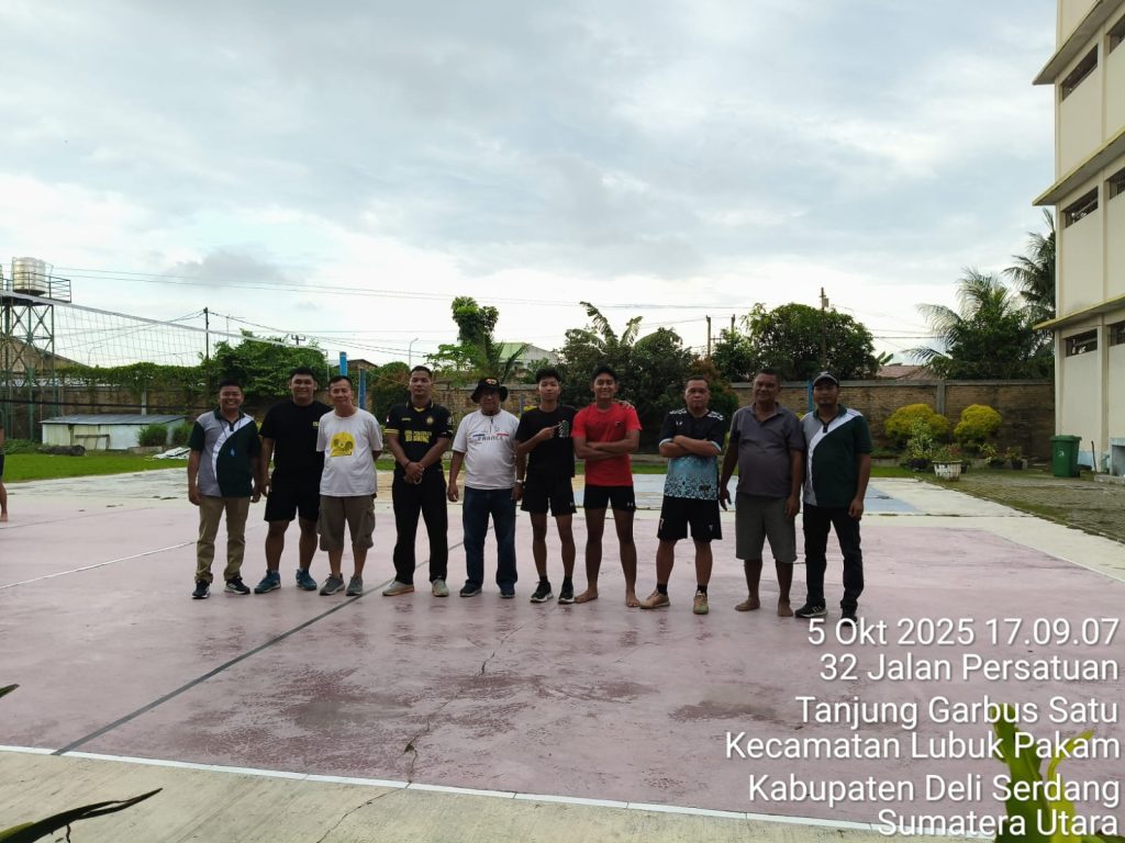 Pertandingan Voli (15) Pertandingan Voli (15)