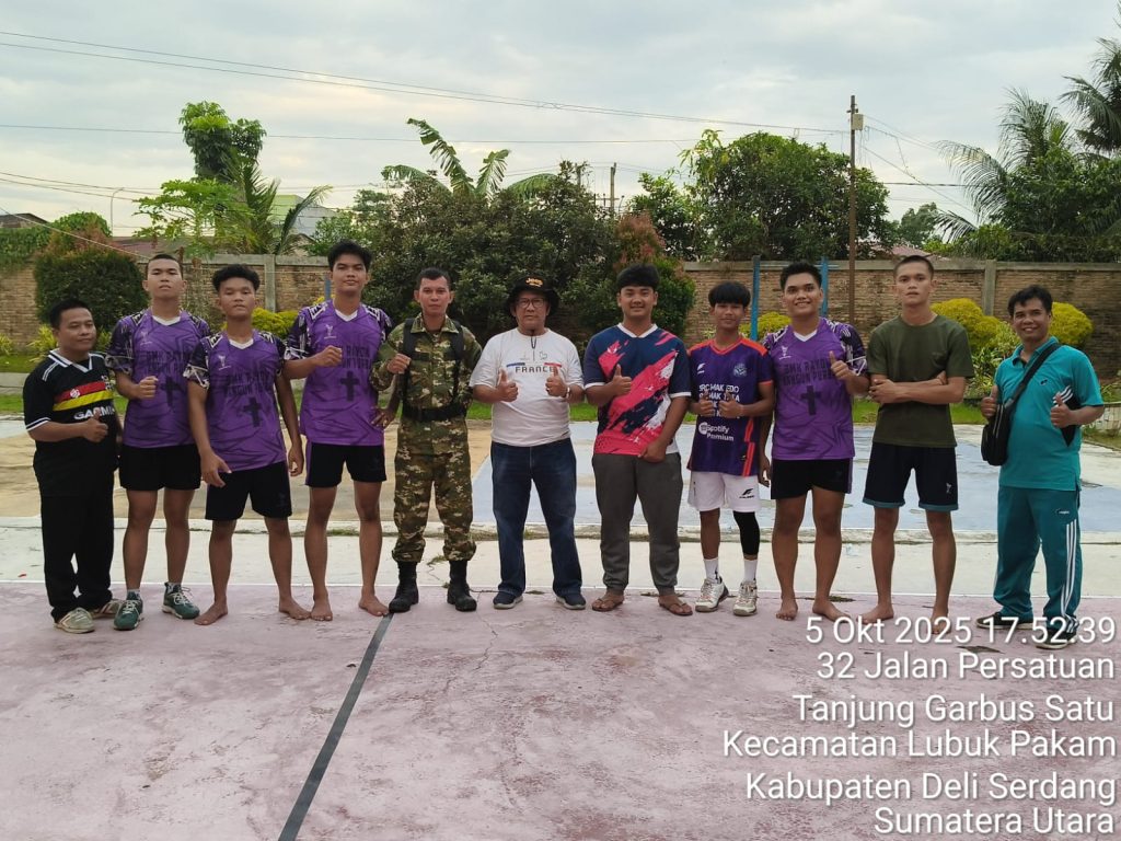 Pertandingan Voli (8) Pertandingan Voli (8)